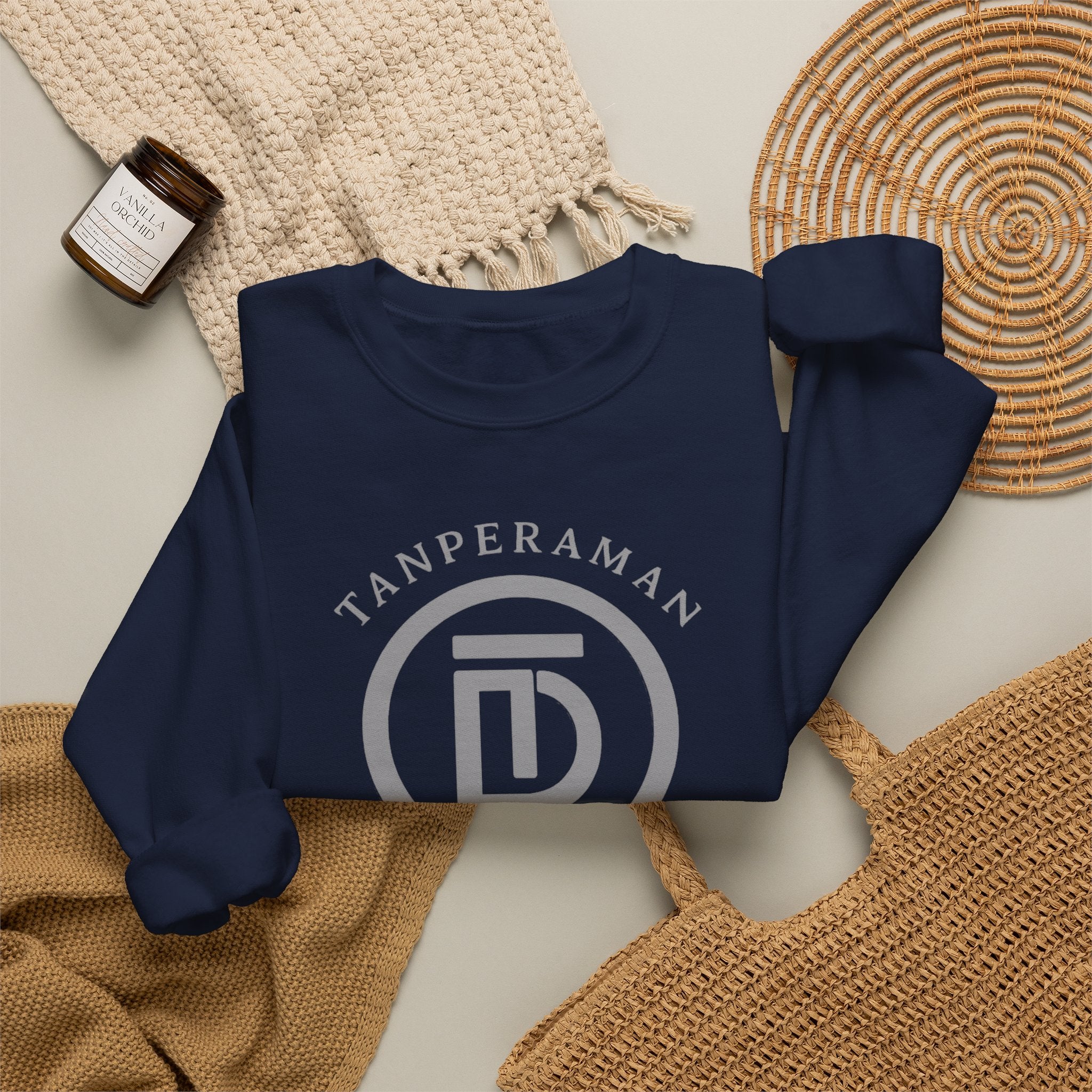 Diktatè 1804 Crewneck — Tanperaman, styled photo 26